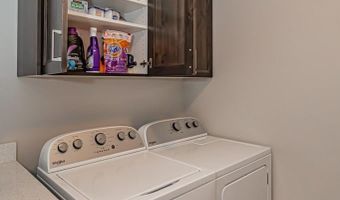 1038 Villa Vista Ln, Ammon, ID 83406