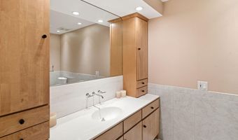 4053 WEDGEWOOD Rd, Allentown, PA 18104