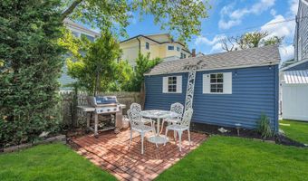 39 E End Ave, Avon By The Sea, NJ 07717