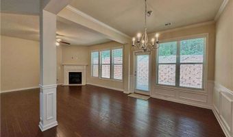 6215 Crested Moss Dr, Alpharetta, GA 30004