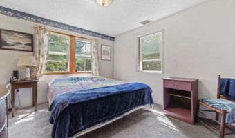 252 Meadowhill Rd, Manchester, ME 04351