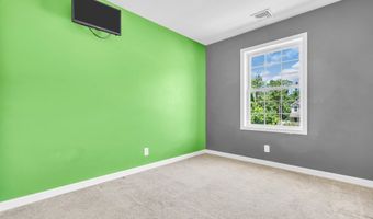 563 Vanderbilt Ave, Bayville, NJ 08721
