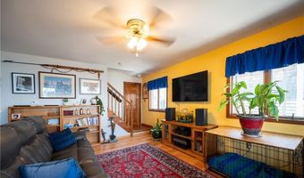 22 Harrison St, Bristol, RI 02809