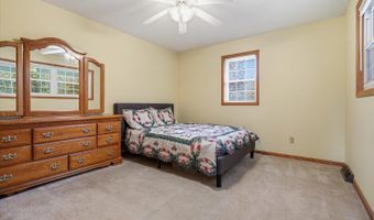 178 40th St, Allegan, MI 49010