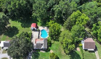409 E. Elm St, Albion, IL 62806