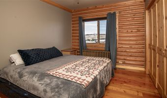 258 A Howie Rd, Big Timber, MT 59011