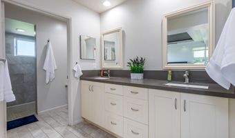 75-676 HUAAI St, Kailua Kona, HI 96740