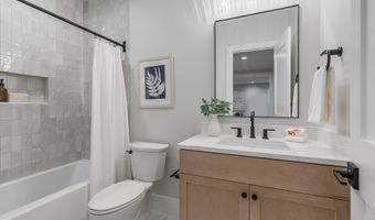 809 N KENMORE St, Arlington, VA 22201