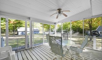 554 Westwood Rd NW, Alden, MI 49612