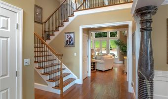 948 Little Coal River Rd, Alum Creek, WV 25003