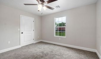 401 E Crescent St, Aurora, MO 65605