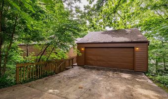 4612 Dover Dr, Ames, IA 50014