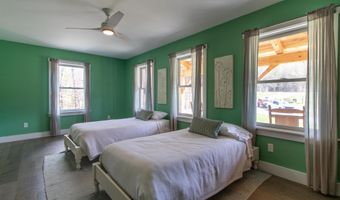 29 Dashney Rd, Burke, VT 05832