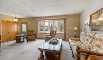 410 W Kirchhoff Rd, Arlington Heights, IL 60005