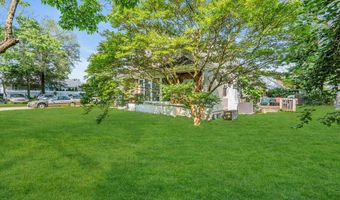 236 Longboat Ave, Beachwood, NJ 08722