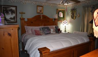 7625 Orchard Village Dr, Indianapolis, IN 46217