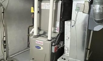 19 Clark Pl, Avenel, NJ 07001