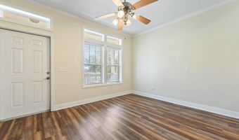 318 Saint Francis St, Bay St. Louis, MS 39520