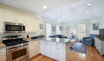 16 Amberwood Ct, Bourne, MA 02532