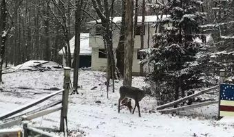 7 Wintergreen Ct, Albrightsville, PA 18210