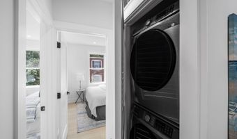 235 ASCOT Pl NE, Washington, DC 20002