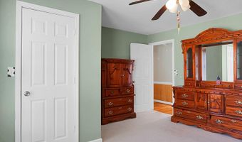 274 Rae Ln, Bonneau, SC 29431