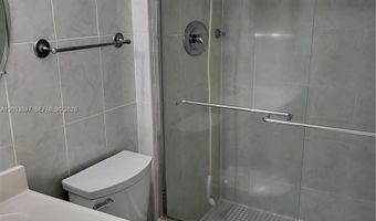 3401 N Country Club Dr 211, Aventura, FL 33180