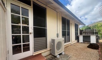 5578 Pia St #A, Honolulu, HI 96821
