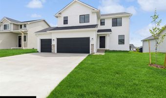 416 NE 58th St, Ankeny, IA 50021