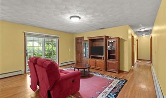 13 Sunnyside Dr, Cumberland, RI 02864