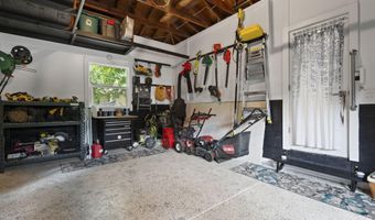 830 Redeemer Ave, Ann Arbor, MI 48103