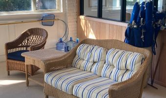 2136 Montauk Hwy Suite 202, Amagansett, NY 11930