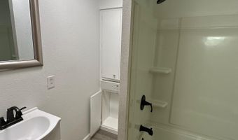 2005 W Currier Ave, Artesia, NM 88210