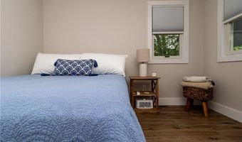 3 Onondega Rd, Narragansett, RI 02882