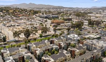 225 Royal Gln Unit #410, Escondido, CA 92025