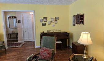 4631 Diane Dr, Ashtabula, OH 44004