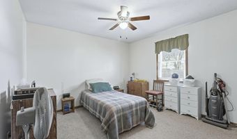 606 DeKalb Ave, Auburn, IN 46706