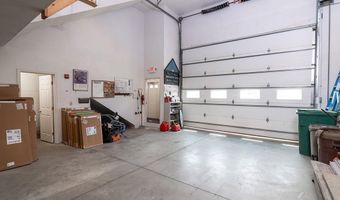 855 Aquidneck Ave 2, Middletown, RI 02842