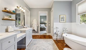 36 Hawthorne Rd, Bluffton, SC 29910