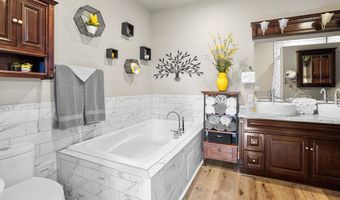 930 Applewood Dr, Buhl, ID 83316