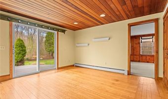 180 Ross Hill Rd, Charlestown, RI 02813
