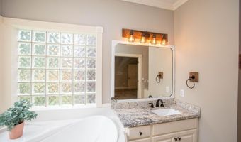 132 Pine Ridge Cir, Brandon, MS 39047