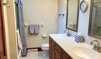 203 Randwood Dr, Amherst, NY 14068