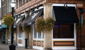 359 Rockridge Dr, Amherst, OH 44001