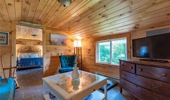 76 Long Meadow Dr, Glocester, RI 02814