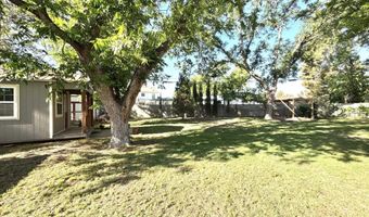 1305 S Country Club Cir, Carlsbad, NM 88220