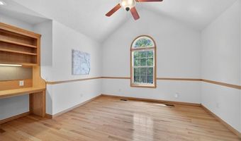 3 Matney Ln, Bella Vista, AR 72715