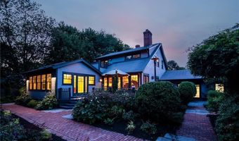 137 Narragansett Ave, Jamestown, RI 02835