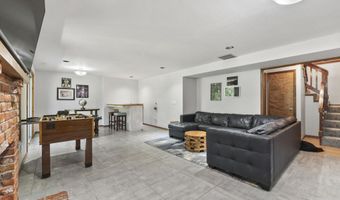 2236 E Roanoke Dr, Boise, ID 83712