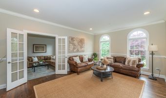 71 Canterbury Way, Bernards Twp., NJ 07920